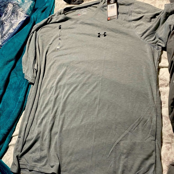 NWT - Under Armor Threadborne  Heat Gear - Picture 1 of 2